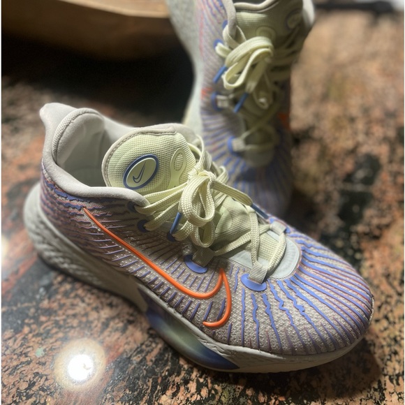 Nike BB’s size 9 Mens. Soft lime green, purple and tangerine. - Picture 7 of 7